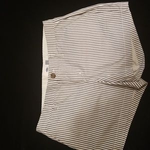 Old Navy black and white cotton shorts, size 6